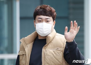 ‘연봉 27억5000만원’ 최지만, 새시즌 준비 위해 7일 출국