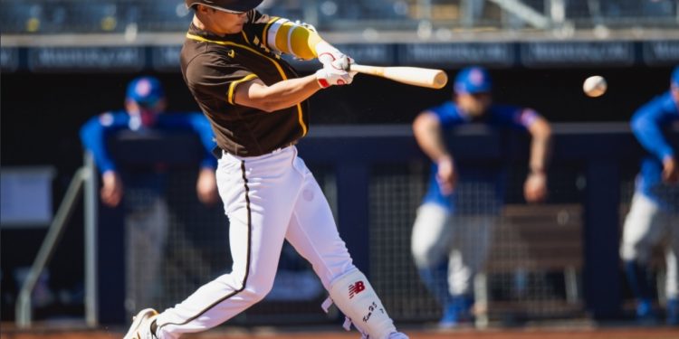 김하성 첫 안타 신고…MLB.com “적응 잘하고 있어”