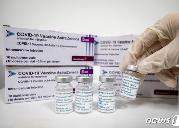 미국서 AZ백신 임상3상 데이터 논란…당국 “자료 제출시 확인할 것”