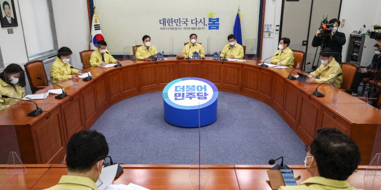 변창흠으로 막을 일 文으로도 못 막을라…與 ‘경질론’ 높아진다