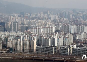 변창흠 장관 사퇴로 ‘공급대책’ 차질