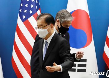 블링컨 ‘북한 인권’ 작심 돌직구, 왜 던졌나…난처한 文정부