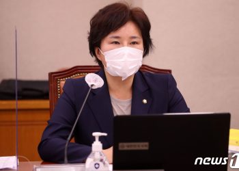조수진 “문 대통령, 자신 일에 불처럼 화내고 국민 분노엔 공감 안해”