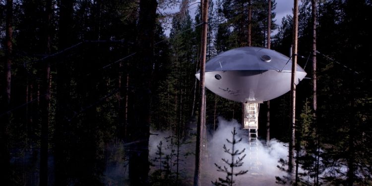 지구에서 즐기는 우주의 기운, 해외 우주 테마 숙소 5선