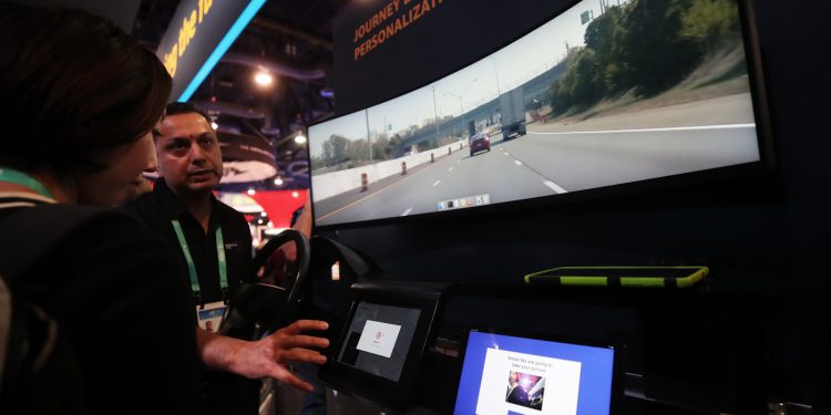 차량용 반도체 부족, 전기차 업체에는 오히려 호재…이유는?