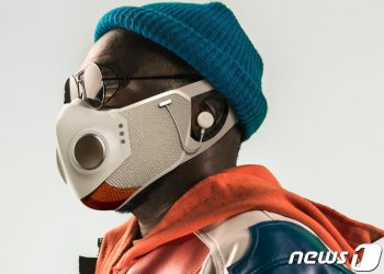 미국 유명 래퍼 300불짜리 마스크 출시…효과는?