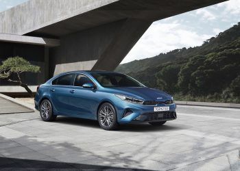 기아, 3년 만에 ‘더 뉴 K3’ 디자인 공개…”미래지향적인 모습”