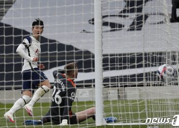 ‘손흥민 리그 14호 작렬