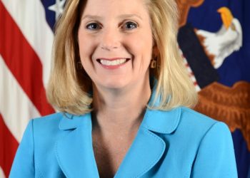 미국 첫 여성 육군장관 지명자 워머스 상원 인준