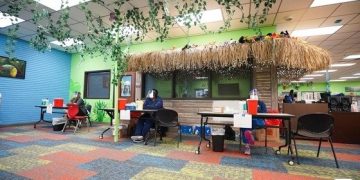 ‘갈길 먼 집단면역’…美 백신 접종률 급락에 당국 ‘골머리’