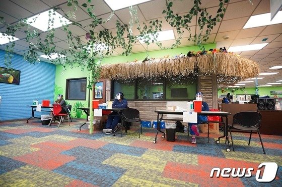 ‘갈길 먼 집단면역’…美 백신 접종률 급락에 당국 ‘골머리’