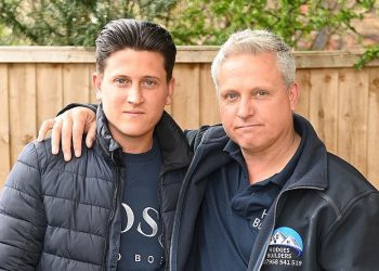 ‘불 속 영웅’ 아버지와 아들…가스 폭발한 집에 뛰어들어 3명 구조