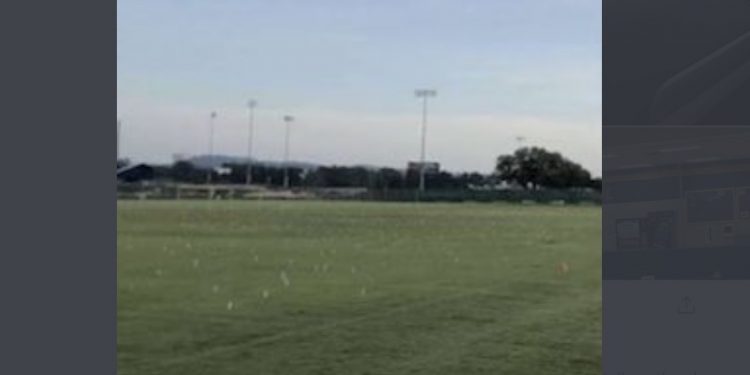 “이게 장난이야? 졸업장 못줘!”…미국 고교 졸업반 절반 ‘정학’ 맞은 사연