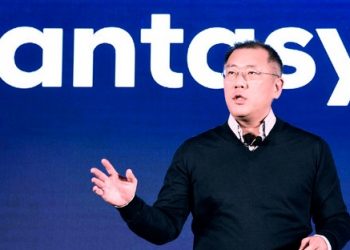 정의선 벼랑끝 미국 투자 전술…”밀리면 미래 없다”