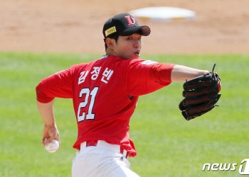한국 프로야구 첫 형제 선발투수 맞대결, 형 김정빈 동생 김정인에게 판정승