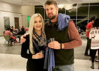 돌려받은 권총으로 남편은 왜 아내를 쐈나 … NBC