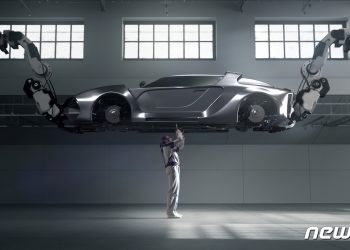 기아, 연내 완성차 제조 공장에 ‘웨어러블 로봇’ 도입