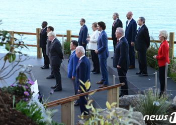 한일관계 말싸움 번져…관계개선 vs 강경대응, 정부 ‘혼선’