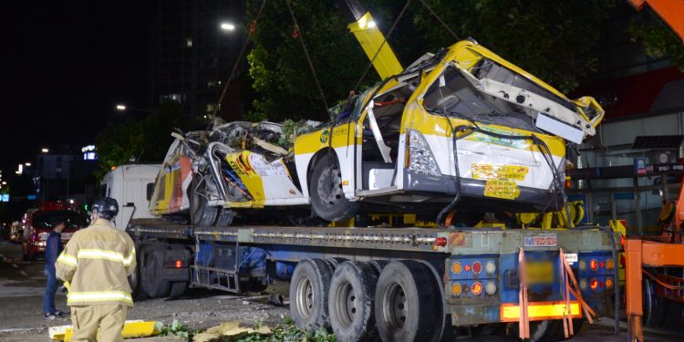 안전‧철거 전문가들이 본 광주 건물 붕괴사고 원인은?…아래층 과도한 철거로 버틸 힘 잃어