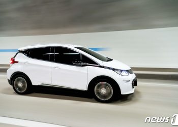 GM, 전기차 ‘볼트EV’ 리콜…”LG배터리서 제조 결함 발견”