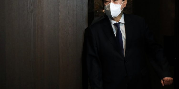 靑·윤석열, 원전수사 ‘진실’ 공방…”만능아냐”vs”겪은 일 맞다”