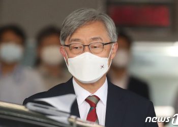 “‘국민 지게’ 최재형 대선 출마하라”…지지모임 기자회견