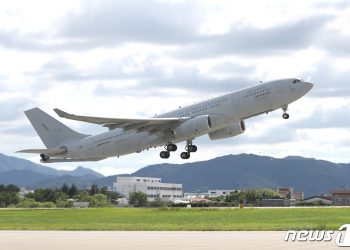 ‘바이러스 온상’ 된 문무대왕함…집단감염 막을 수 없었나