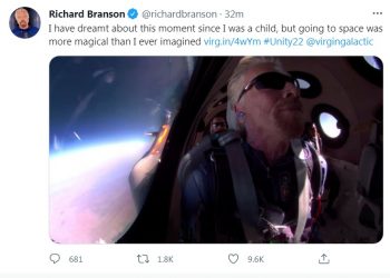 영국 억만장자 브랜슨, 베이조스보다 먼저 우주 다녀왔다