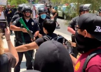 “여탕에서 남성 성기 노출”…LA 목욕탕 연일 시끌