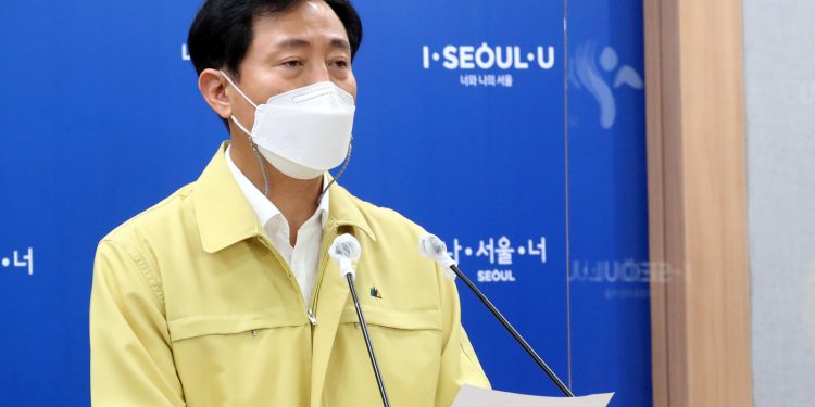 오세훈, 4차 대유행 책임론에 “방역에 정치 개입 없어야”