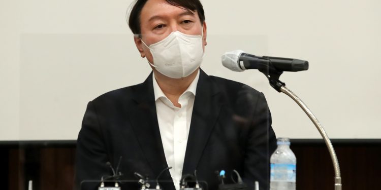 윤석열 “정권교체 위해서 최재형과 단일화 결단 가능”