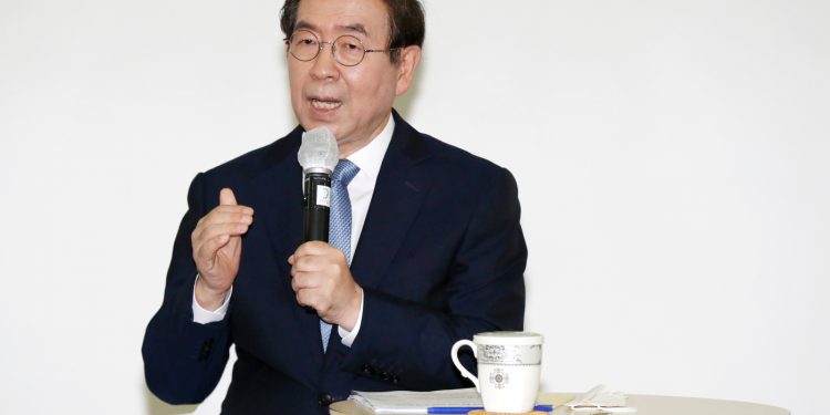 정철승 변호사 “박원순, 강간·강제추행 안했다…성희롱 여부 문제”