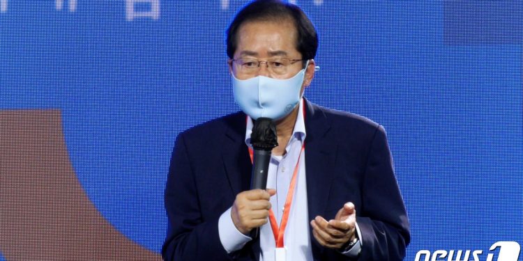 홍준표 “文 대북정책은 햇볕아닌 종북정책…북핵 노예될 것”