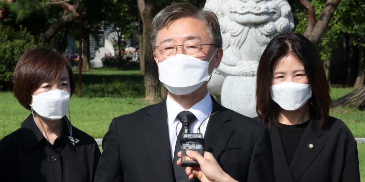 최재형 “문재인 대선후보 특보 ‘간첩단’ 사건…靑 설명 필요하다”