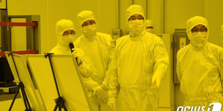 이재용 가석방 후 잰걸음…미국 반도체 파운드리 투자·배터리 공장 부지 선정 구체화 전망