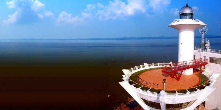 ‘인증샷’ 찍기에 딱!… 한국 아름다운 이색 등대 5선