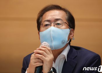 홍준표 “무능 정권에 국민 고통 최악…정상국가 만들 것” 출마선언