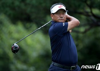 20년 넘게 이어진 최경주의 도전…미국 진출 후 골프백에 태극기