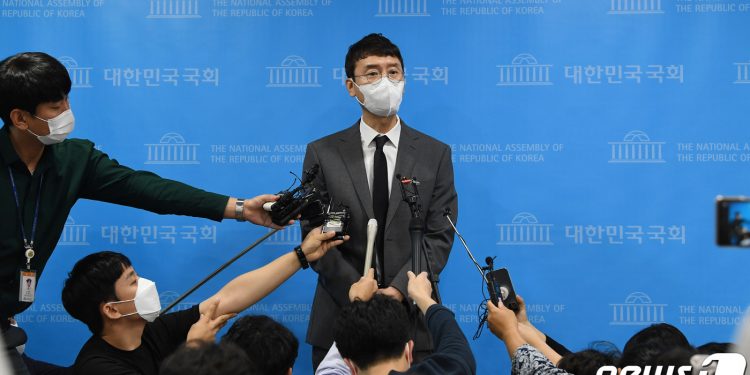 김웅 “제보자 1명으로 특정된다…신분 밝혀지면 경위 이해할 것”