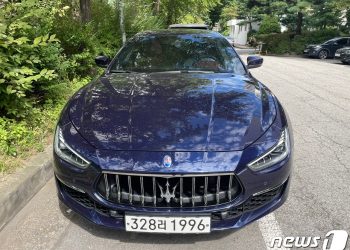 마세라티 DNA 그대로 담았다…뉴 기블리 하이브리드