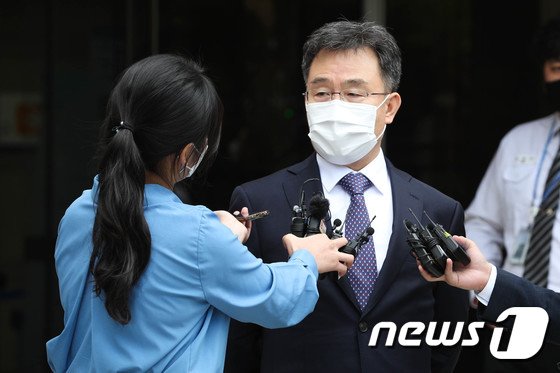 ‘검찰 너무 서둘렀나’ 김만배 구속영장 기각…대장동 수사 차질 불가피