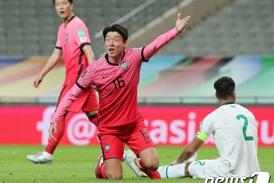 발목 절뚝이던 황의조, 이번엔 햄스트링 부상…보르도와 벤투호 ‘비상’