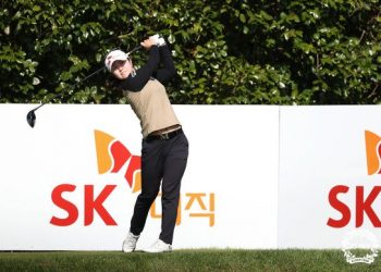 ‘노보기 7언더파’ 이승연, SK네트웍스·서울경제 클래식 2R 단독 선두 도약