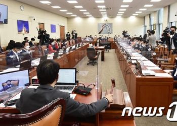 KBS 사장, 고발사주 녹취록 ‘윤석열 등장 확인’ 질문에 “직·간접 취재”