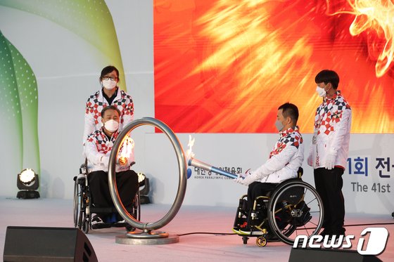 장애인체육대회 개막…도쿄패럴림픽 사격 은메달 박진호, 4관왕