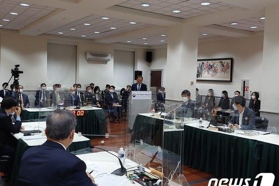 여야, 주미한국대사관 국감서 종전선언 놓고 “무책임””의무” 설전