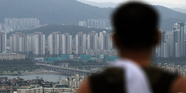 文정부 들어 서울 아파트 평당 가격 2배 상승…강북권 가팔라