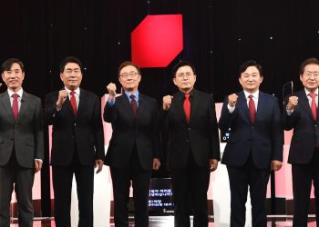 국민의힘, 2차 컷오프 당원 투표율 49.94%…”내일 4명 발표”