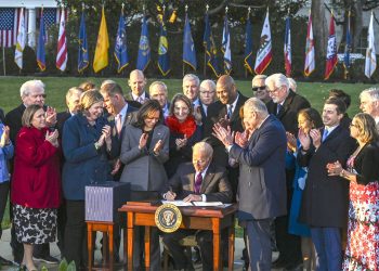 바이든 서명한 인프라 법안, 앨라배마에 얼마 주나?