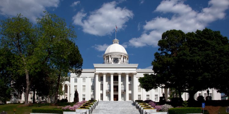 앨라배마 주 상·하원, 선거구 조정절차 각 원 통과